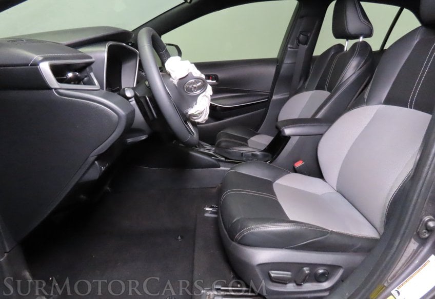 2025 Toyota Corolla Hatchback XSE - Image 19