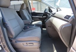 2015 Honda Odyssey EX - Image 33