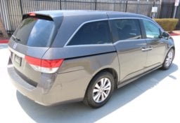 2015 Honda Odyssey EX - Image 9
