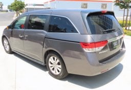 2015 Honda Odyssey EX - Image 10