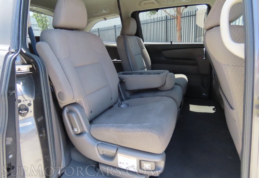2015 Honda Odyssey EX - Image 28