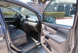2015 Honda Odyssey EX - Image 31