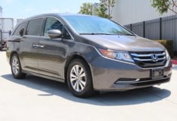 2015 Honda Odyssey EX - Image 4