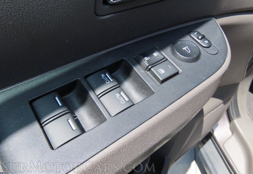 2015 Honda Odyssey EX - Image 38