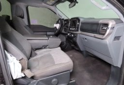 2022 Ford F-150 XLT - Image 25