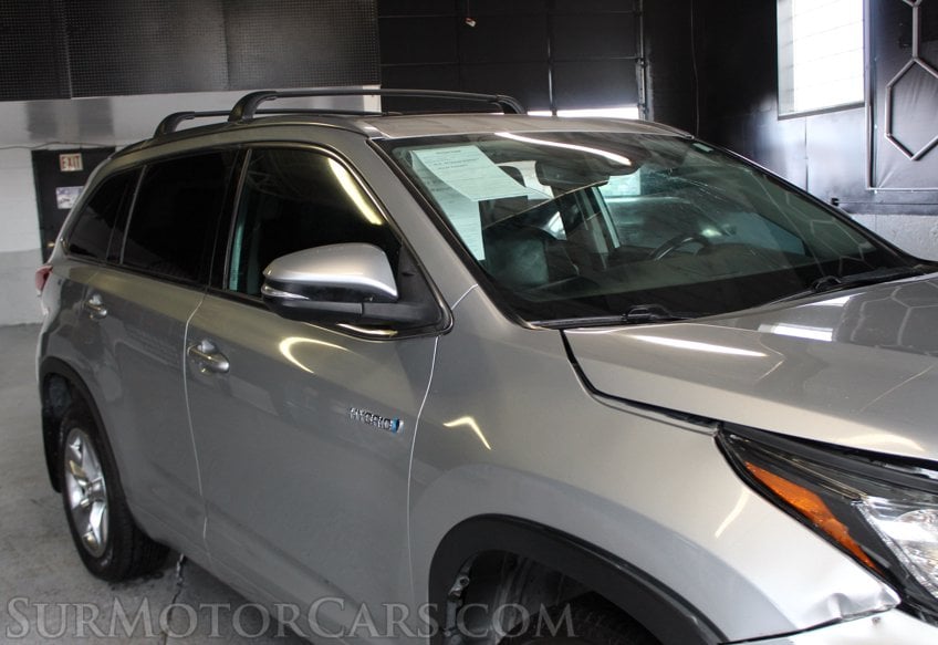2018 Toyota Highlander Hybrid Limited - Image 12
