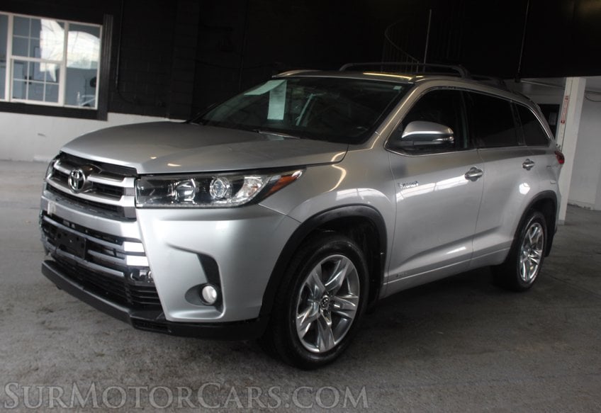 2018 Toyota Highlander Hybrid Limited - Image 1