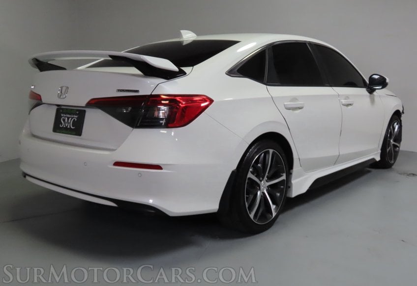 2024 Honda Civic Touring - Image 5