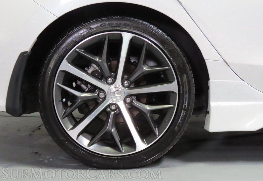 2024 Honda Civic Touring - Image 22
