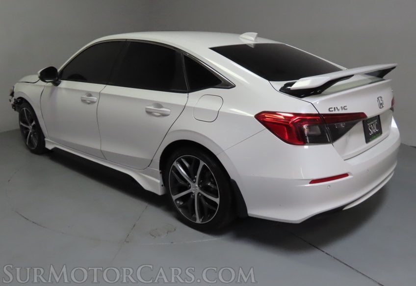 2024 Honda Civic Touring - Image 10