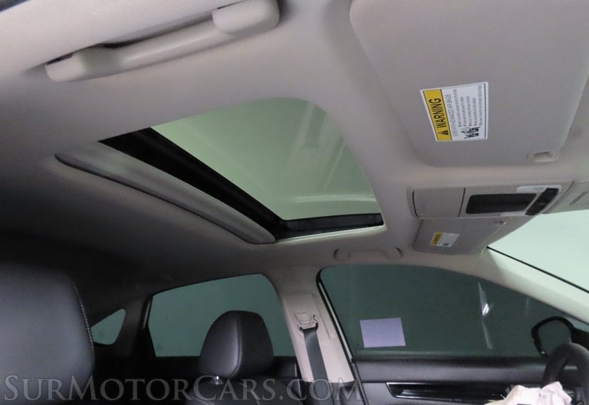 2024 Honda Civic Touring - Image 25
