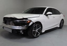 2024 Honda Civic Touring - Image 4