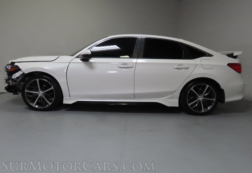 2024 Honda Civic Touring - Image 11