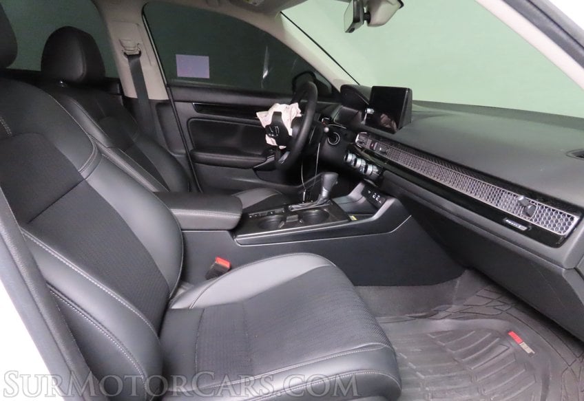 2024 Honda Civic Touring - Image 26