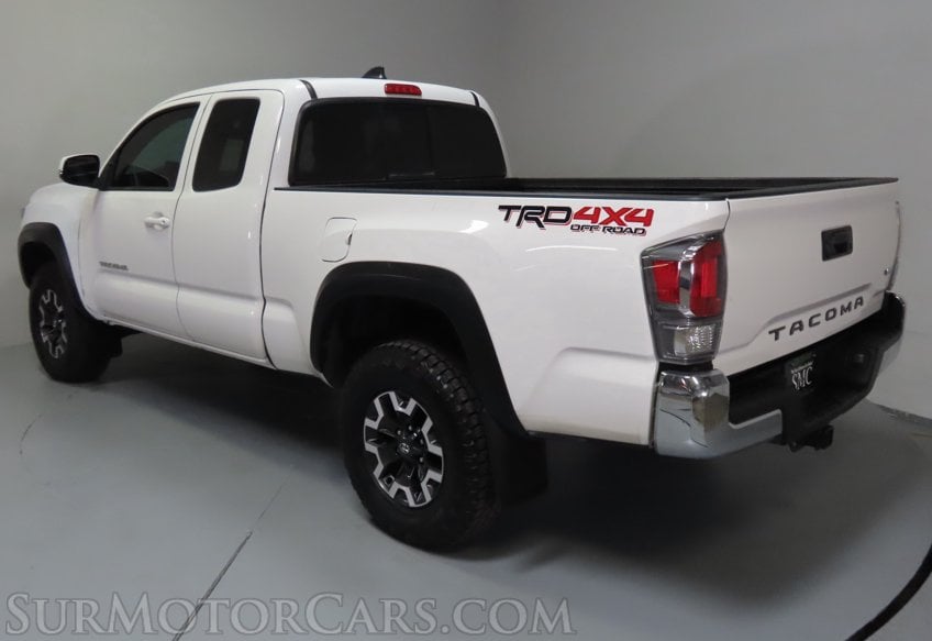 2021 Toyota Tacoma TRD Off-Road - Image 9