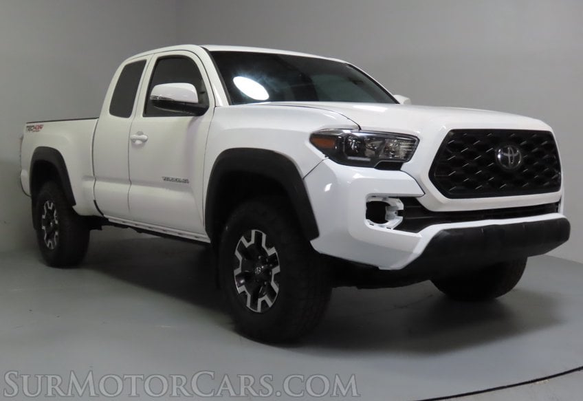 2021 Toyota Tacoma TRD Off-Road - Image 4