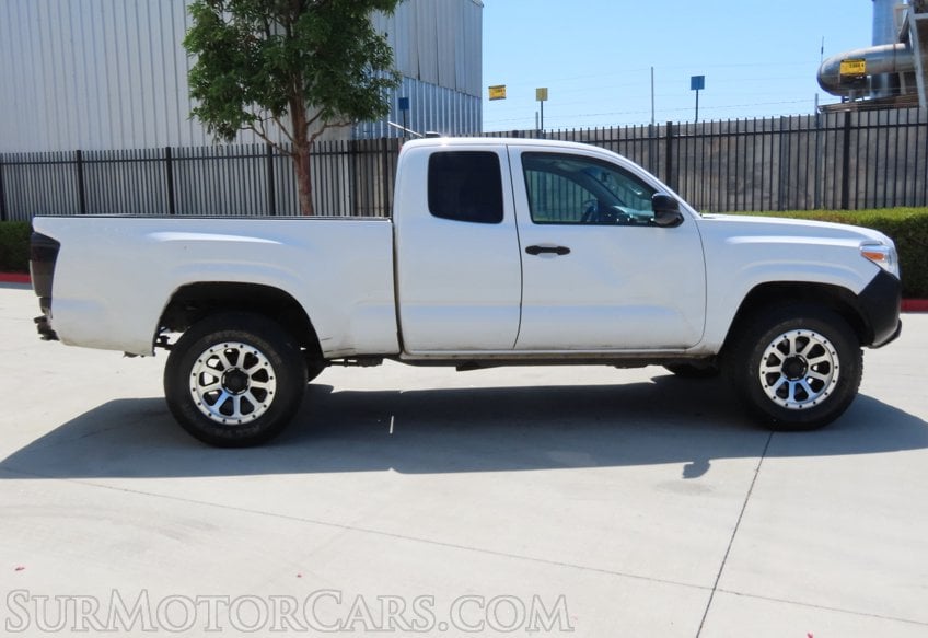 2021 Toyota Tacoma SR - Image 6