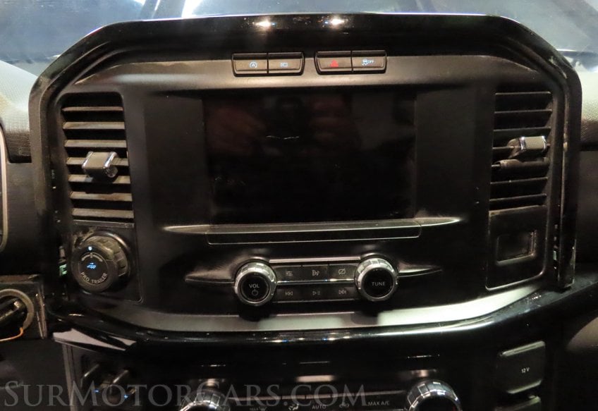 2021 Ford F-150 XLT - Image 32