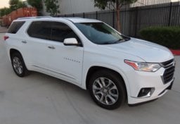 2020 Chevrolet Traverse Premier - Image 2