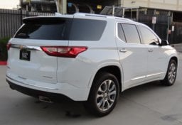2020 Chevrolet Traverse Premier - Image 11