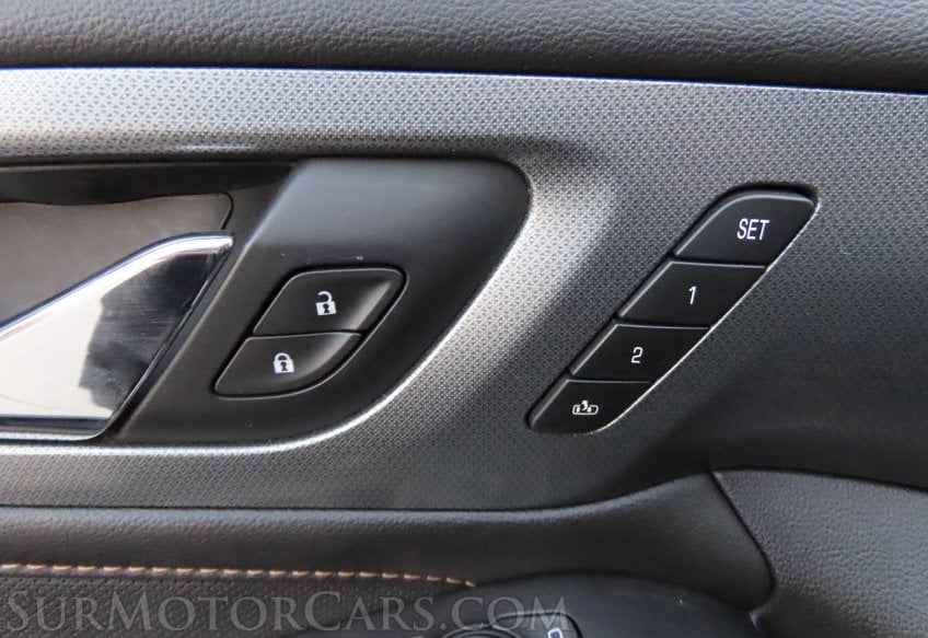 2020 Chevrolet Traverse Premier - Image 27