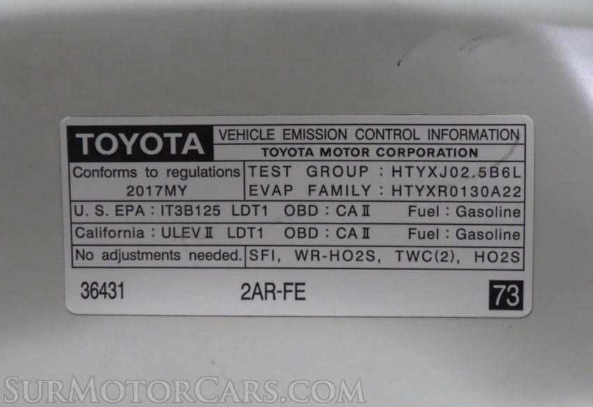 2017 Toyota RAV4 LE - Image 29