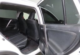 2017 Toyota RAV4 LE - Image 37
