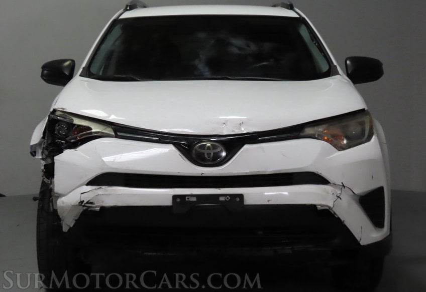 2017 Toyota RAV4 LE - Image 12