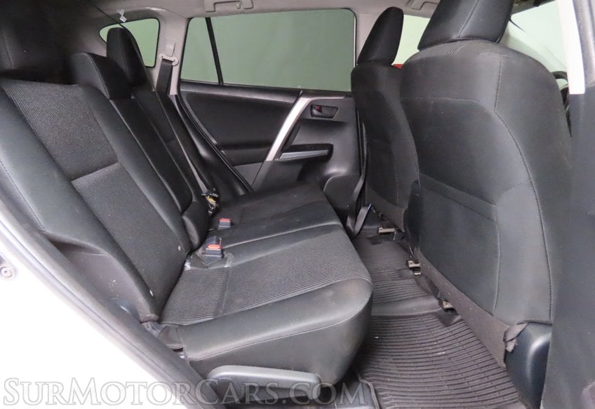 2017 Toyota RAV4 LE - Image 41