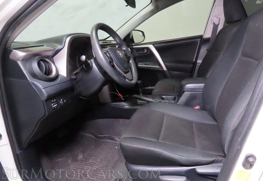 2017 Toyota RAV4 LE - Image 24