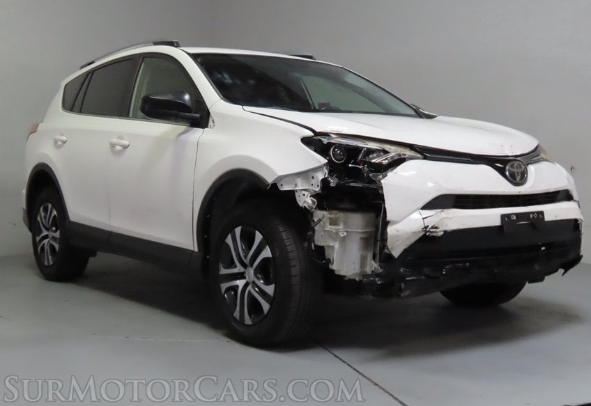 2017 Toyota RAV4 LE - Image 4
