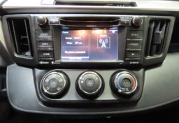 2017 Toyota RAV4 LE - Image 48