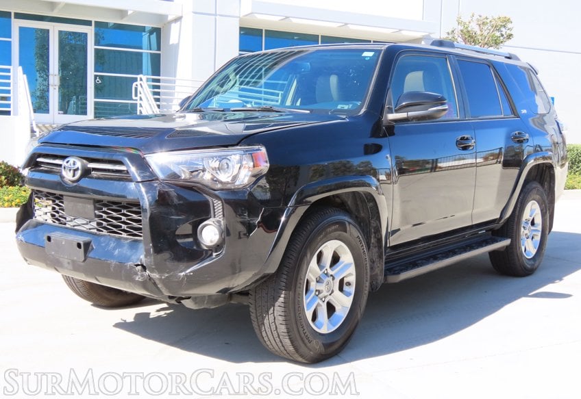 2020 Toyota 4Runner  Premium - Image 4