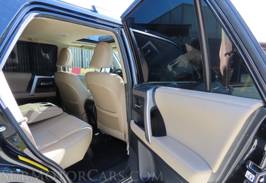 2020 Toyota 4Runner  Premium - Image 9