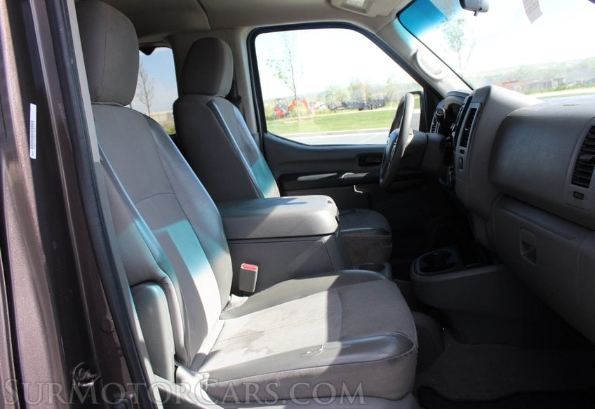 2016 Nissan NV 3500 HD SV - Image 30
