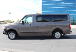 2016 Nissan NV 3500 HD SV - Image 9