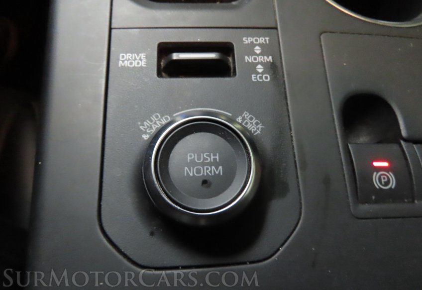 2024 Toyota Highlander XSE AWD - Image 16
