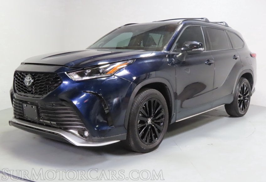 2024 Toyota Highlander XSE AWD - Image 3