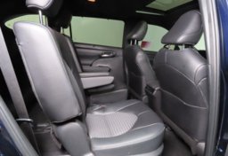 2024 Toyota Highlander XSE AWD - Image 44