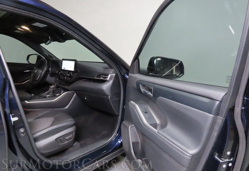 2024 Toyota Highlander XSE AWD - Image 39
