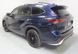 2024 Toyota Highlander XSE AWD - Image 7