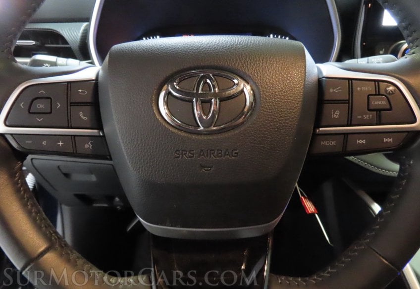 2024 Toyota Highlander XSE AWD - Image 29