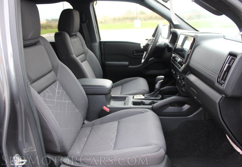 2026 Nissan Frontier - Image 34