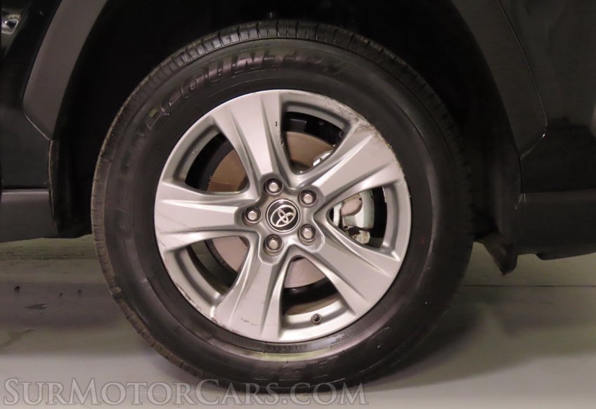 2025 Toyota RAV4 Hybrid XLE - Image 57