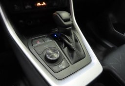 2025 Toyota RAV4 Hybrid XLE - Image 47