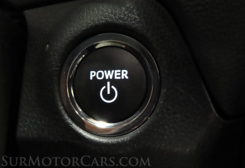 2025 Toyota RAV4 Hybrid XLE - Image 46