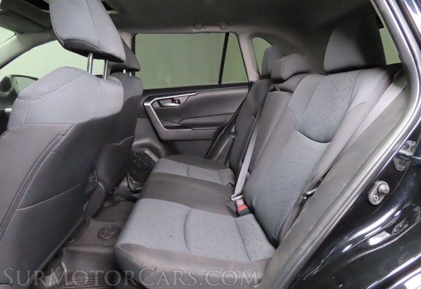 2025 Toyota RAV4 Hybrid XLE - Image 26