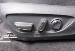 2025 Toyota RAV4 Hybrid XLE - Image 29