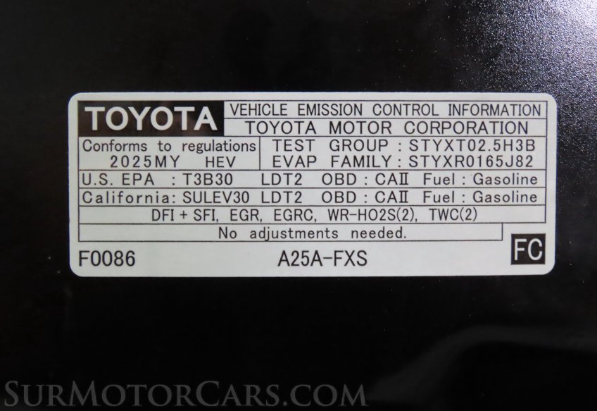 2025 Toyota RAV4 Hybrid XLE - Image 40