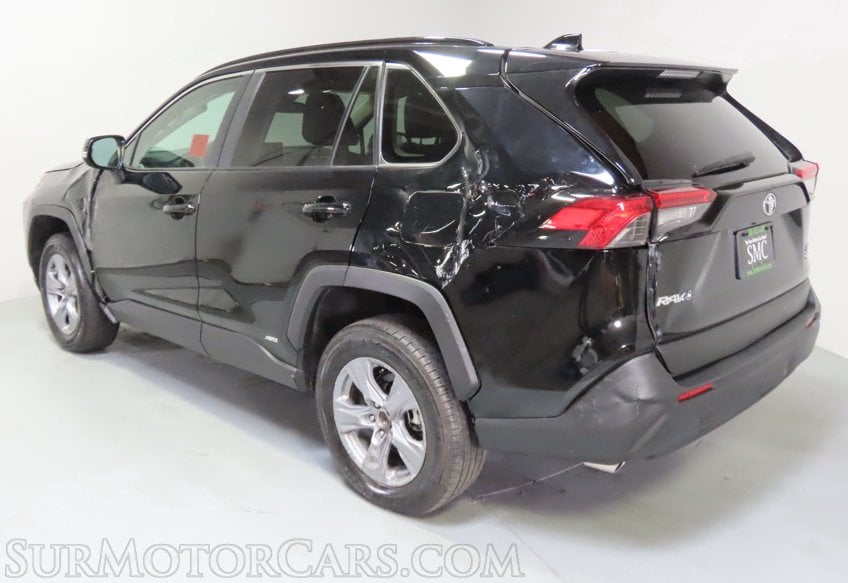 2025 Toyota RAV4 Hybrid XLE - Image 9